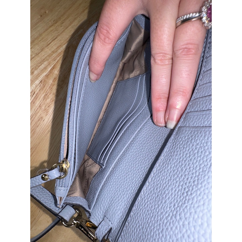 Michael Kors Jet Set Travel Crossbody Wallet Bag Pale Blue Pebbled Leather Gold - Picture 9 of 10